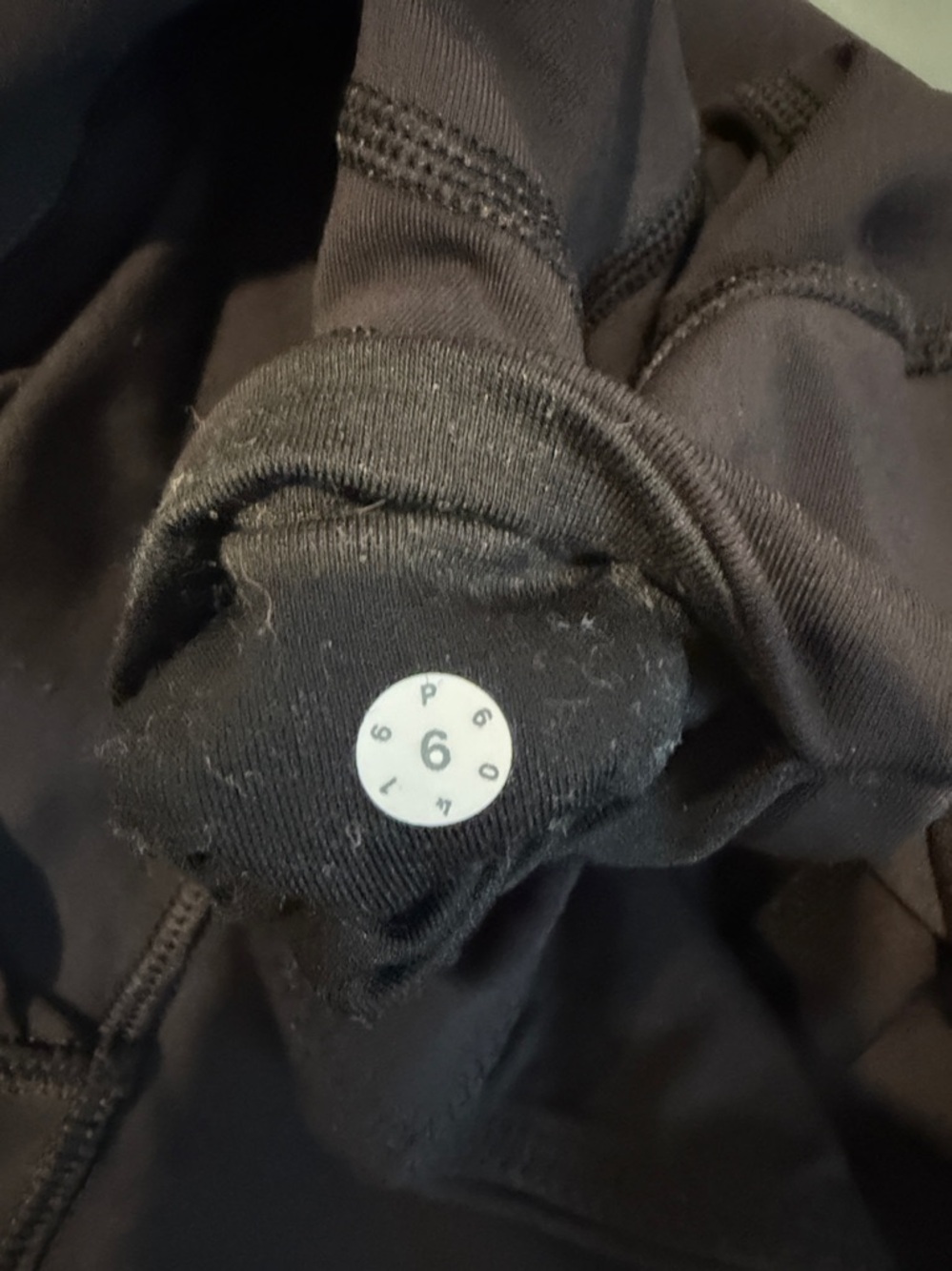 Lululemon - Picture 4 of 4